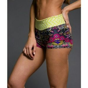 Onzie "Koh Tao" Hot Yoga Shorts, Small